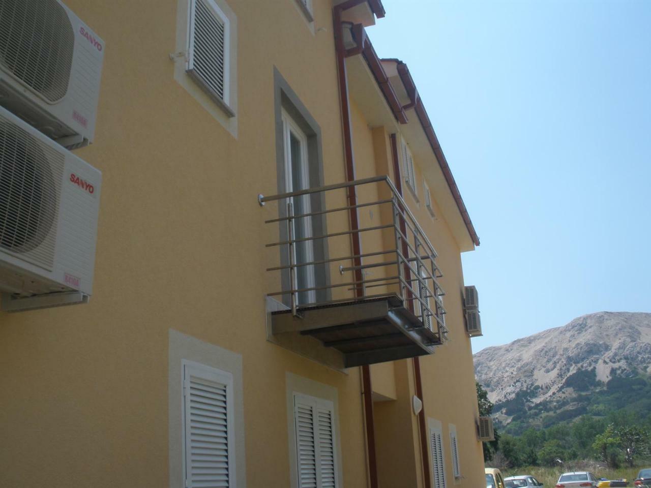Villamarebaska